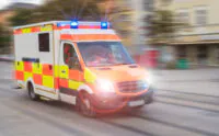 Hintergrund Banner mit Krankenwagen im Bild für Telemedizin